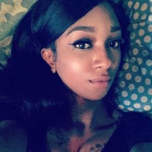 Meet your Posher, Cierra